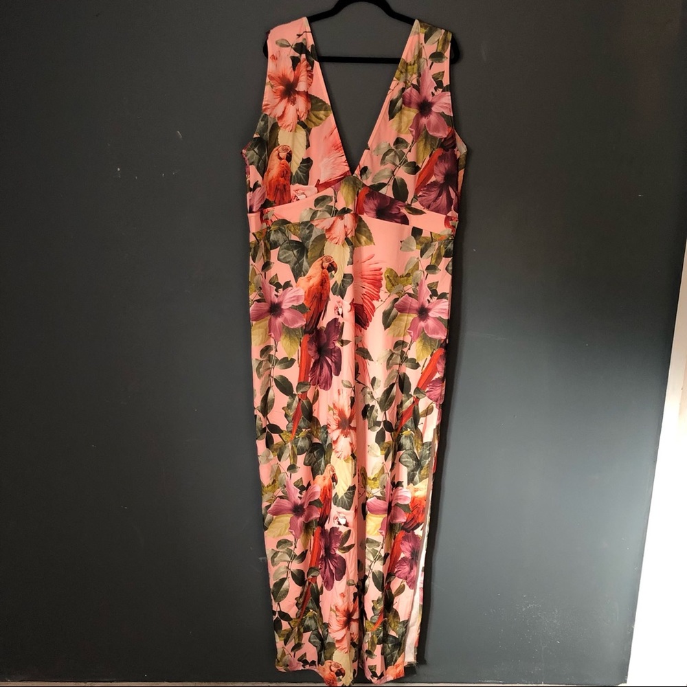 Plus Floral Maxi Dress w. Split in Peach